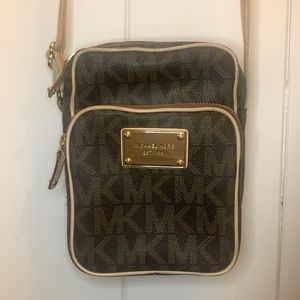 Michael Kors Crossbody